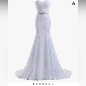 Lace strapless sweetheart neck wedding gown